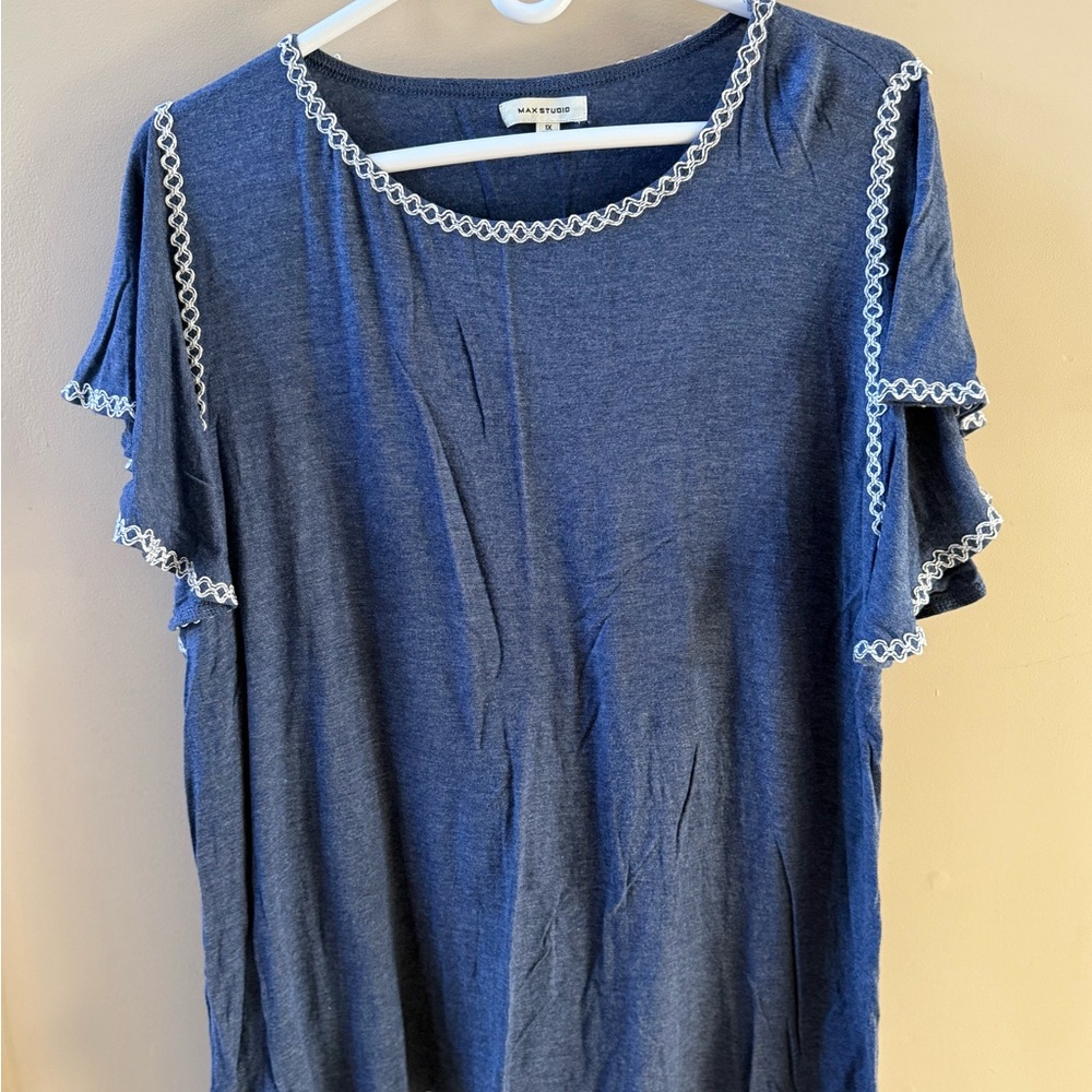 1x Max Studio Blue Top with White Trim